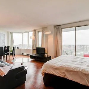 Apartment Beautiful With View Of The City!, Montreal